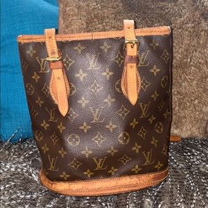 Authentic Louis Vuitton petit bucket